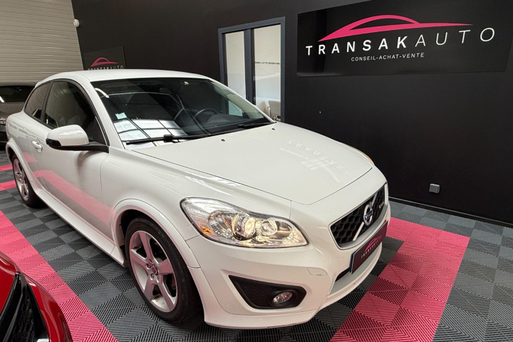 VOLVO C30