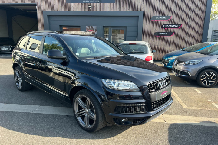 AUDI Q7