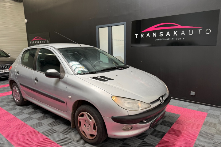 PEUGEOT 206