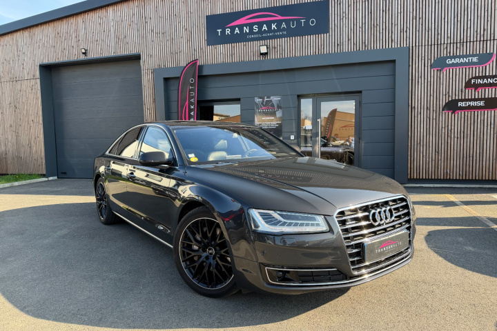 AUDI A8