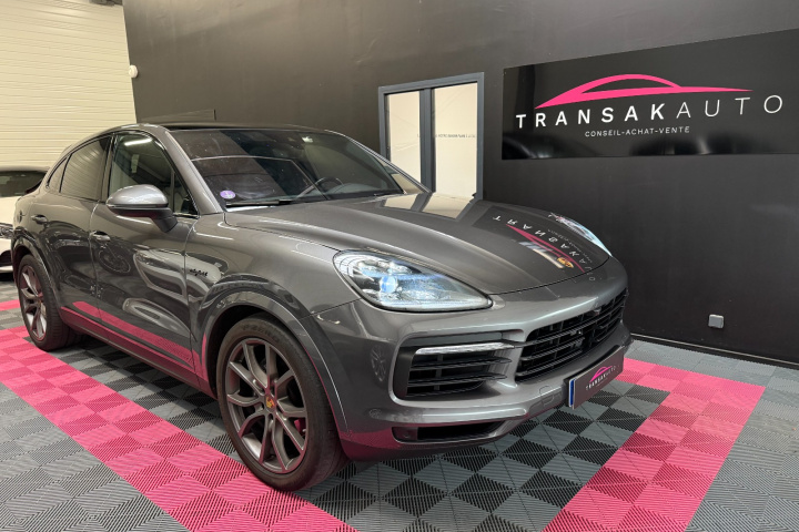 PORSCHE CAYENNE COUPE
