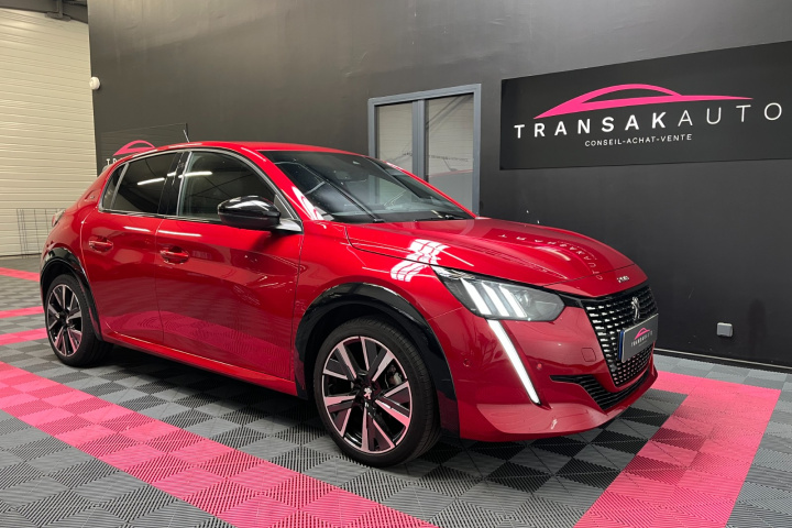 PEUGEOT 208