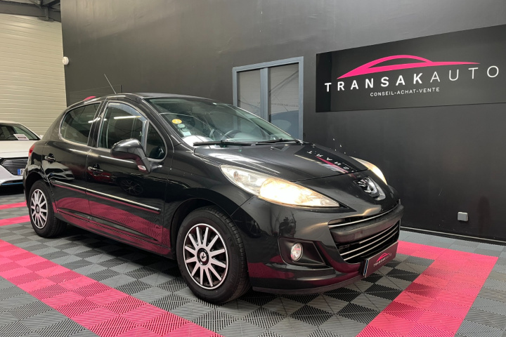 PEUGEOT 207