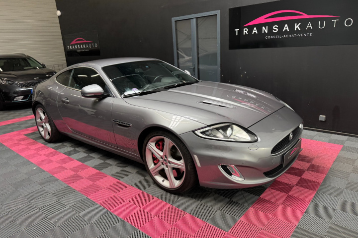 JAGUAR XKR