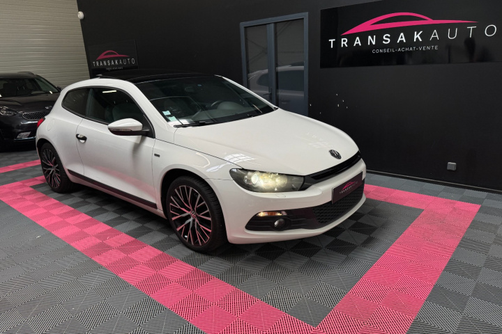 VOLKSWAGEN SCIROCCO
