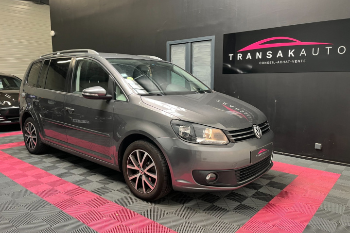 VOLKSWAGEN TOURAN