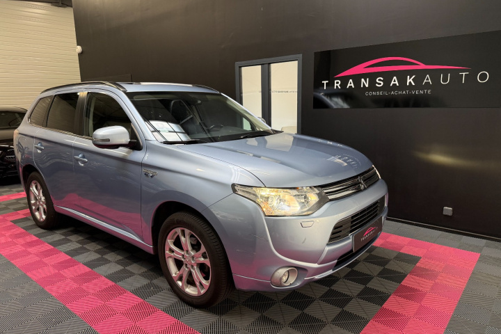 MITSUBISHI OUTLANDER