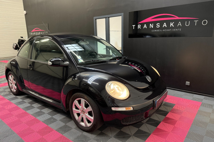 VOLKSWAGEN NEW BEETLE